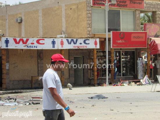 رجال النيابة يعاينون آثار حادث الكرنك  -اليوم السابع -6 -2015