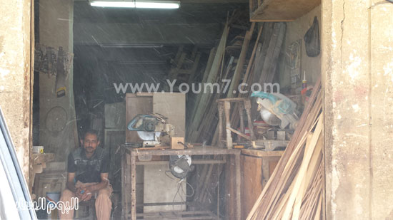 اعواد الخشب والايوماجى ورش تكمل صناعات الموبليا فى منشية السد -اليوم السابع -6 -2015