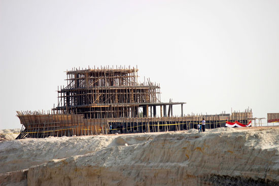 	مبني تنمية اقليم قناة السويس على شكل سفينة  -اليوم السابع -6 -2015