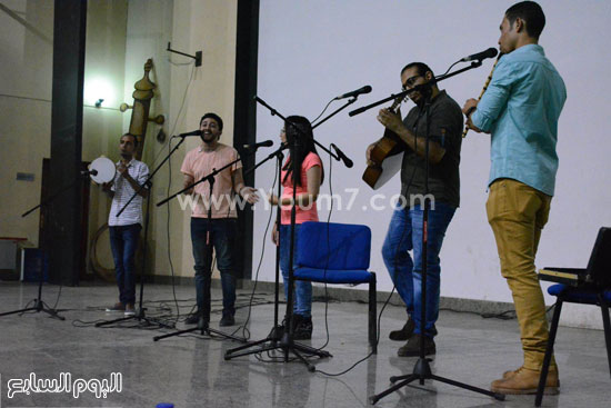 إحدى الفرق الموسيقية تقدم الأغانى -اليوم السابع -6 -2015