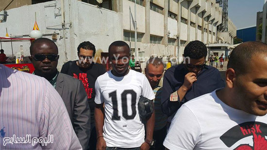 مهاجم الأهلى يظهر بعد التوقيع رسمياً للأحمر 4 مواسم -اليوم السابع -6 -2015