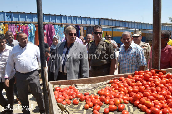  المحافظ يتفقد سوق الباعة الجائلين بأبوخليفة القنطرة غرب -اليوم السابع -6 -2015