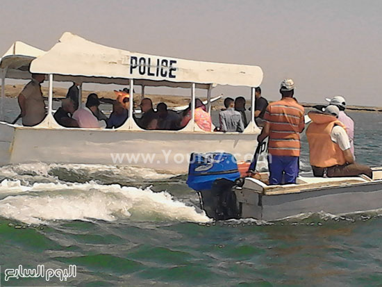 الوزير يتفقد اعمال التكريك فى بحيرة المنزلة -اليوم السابع -6 -2015
