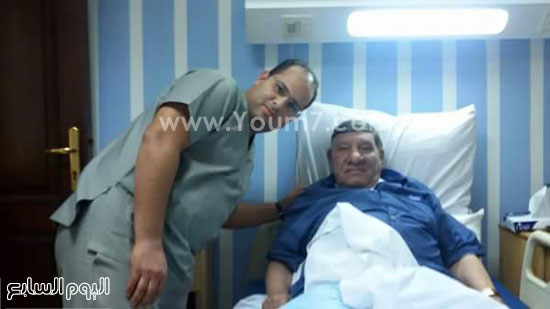 الإعلامى مفيد فوزى والدكتور محمد المعالج له بالمستشفى -اليوم السابع -6 -2015