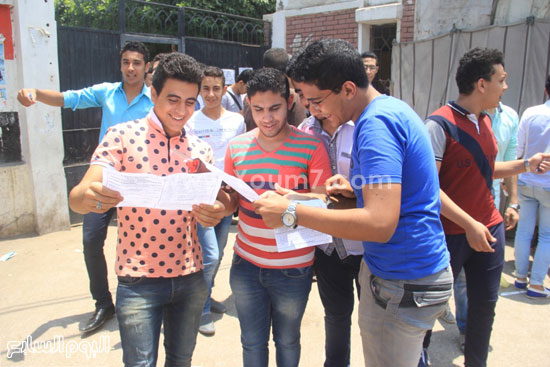 مراجعات الأسئلة بعد الامتحان في لجان طنط -اليوم السابع -6 -2015