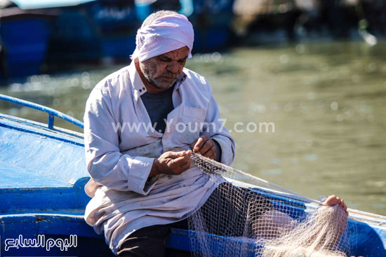 صالصيادون فوق المعاش يحيكون الشباك -اليوم السابع -6 -2015