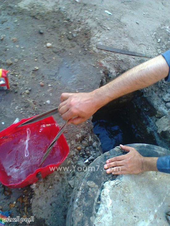 رفع المياة لانقاذ البيوت من الغرق  -اليوم السابع -6 -2015