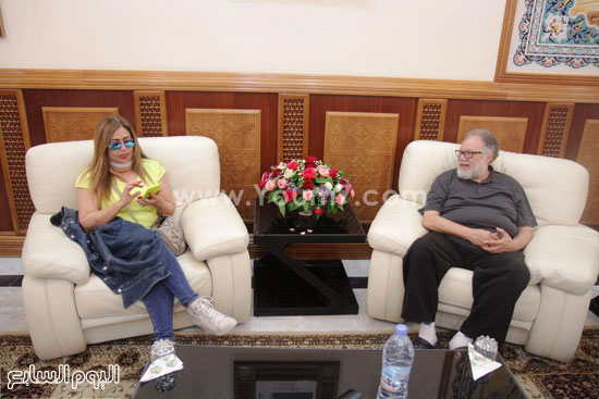 الفنانان يحيى الفخرانى وليلى علوى أثناء استقبالهما بالجزائر -اليوم السابع -6 -2015