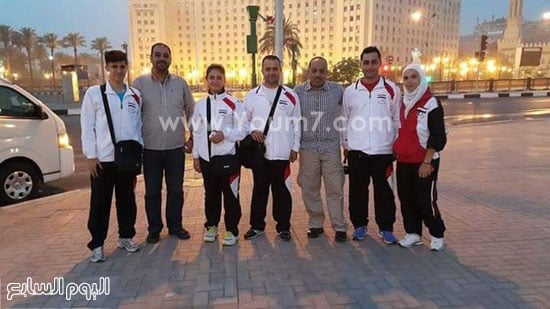 1 . منتخب سوريا يلتقط صورة بميدان التحرير  -اليوم السابع -6 -2015