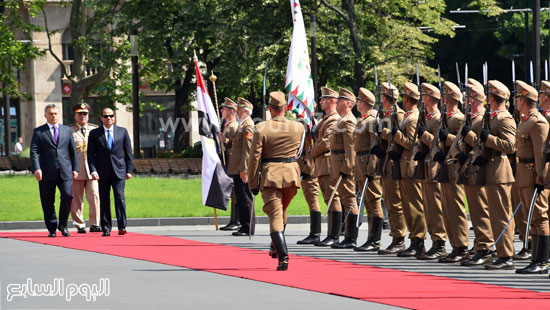  الرئيس السيسى يحضر عرضا عسكريا بجانب رئيس الوزراء المجرى فيكتور أوربان -اليوم السابع -6 -2015