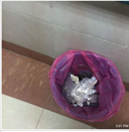 المخلفات الطبية منتشرة فى المستشفى -اليوم السابع -6 -2015