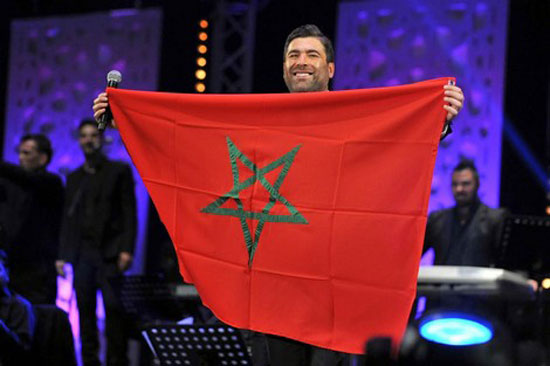   وائل كفورى يحمل علم المغرب -اليوم السابع -6 -2015
