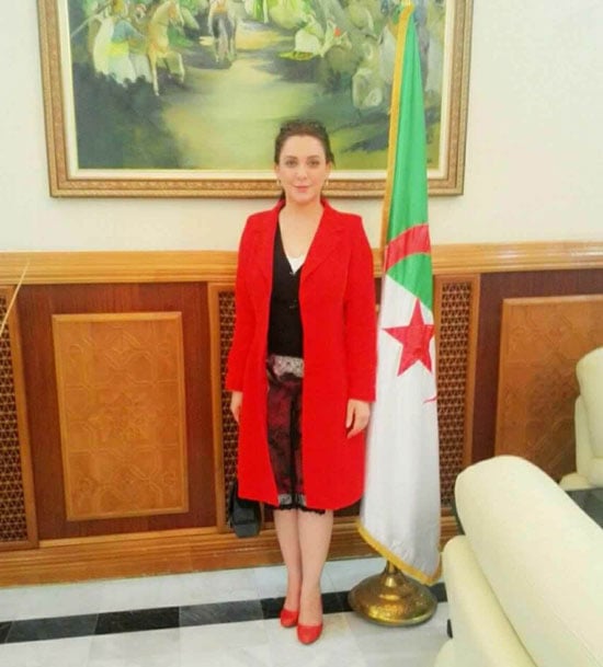 صورة لسلاف مع علم الجزائر  -اليوم السابع -6 -2015