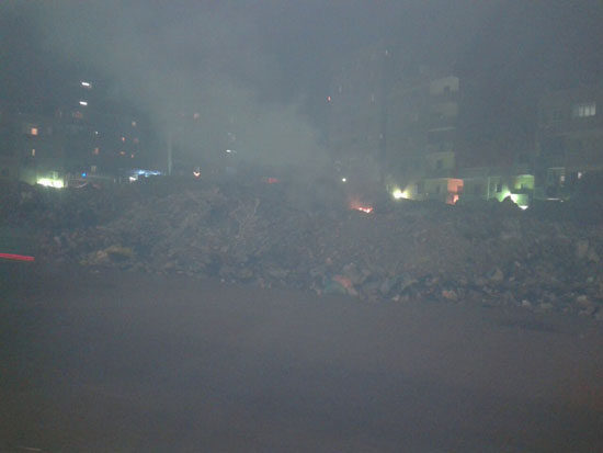 شكوى من انبعاث الأدخنة الناجمة عن حرق القمامة بشوارع المرج (4)