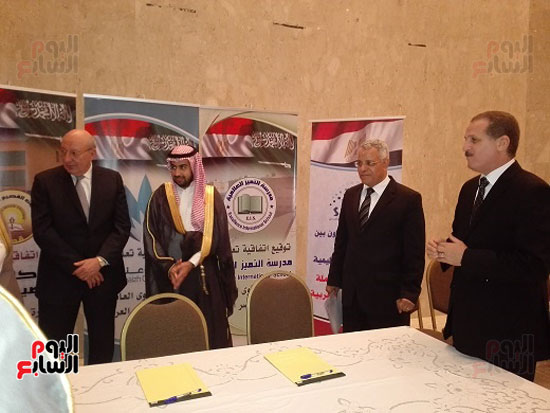 محمد سعفان اتفاق تعاون لتوفير الكوادر المصرية للعمل بكليات بريدة بالسعودية (2)