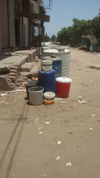 انقطاع المياه بقرية أبو عوينات (3)