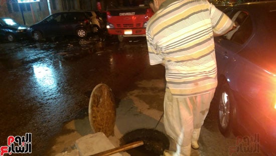 شوارع ميامى تغرق فى مياه الصرف الصحى (4)