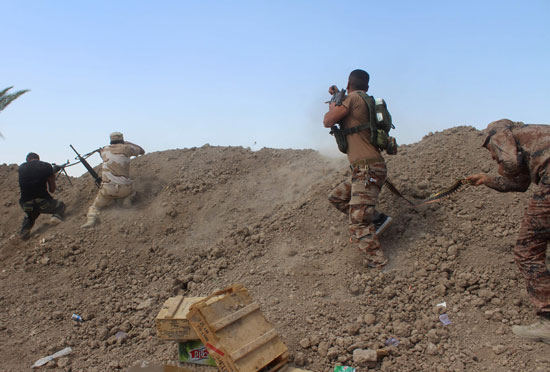 القوات العراقية تواجه مقاومة عنيفة فى معركة الفلوجة (7)