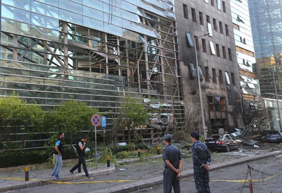 انفجار بنك لبنان المجر (10)