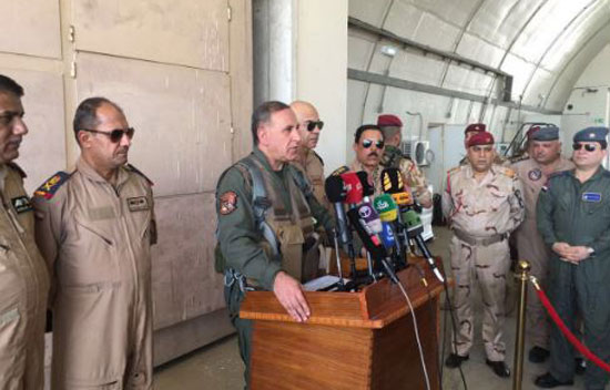 وزير-الدفاع-العراقى-يقصف-معاقل-داعش-بطائرة-F16-(2)