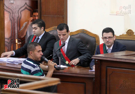 محاكمة المتهمين بمقتل هشام بركات (1)