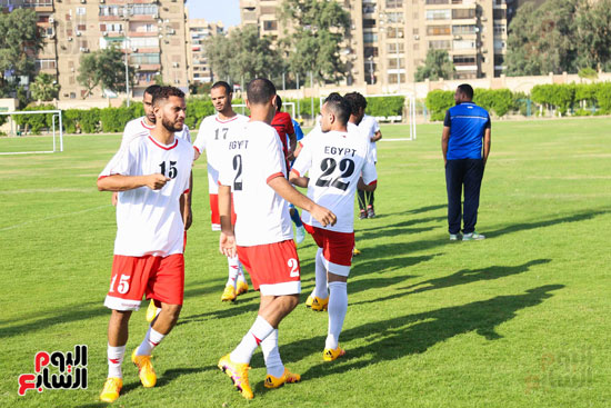 أبو هشيمة يشارك فى مباراة مع منتخب الصم على استاد القاهرة (1)