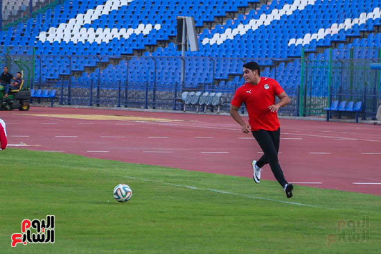 أبو هشيمة يشارك فى مباراة مع منتخب الصم على استاد القاهرة (28)