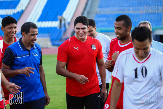 أبو هشيمة يشارك فى مباراة مع منتخب الصم على استاد القاهرة (34)