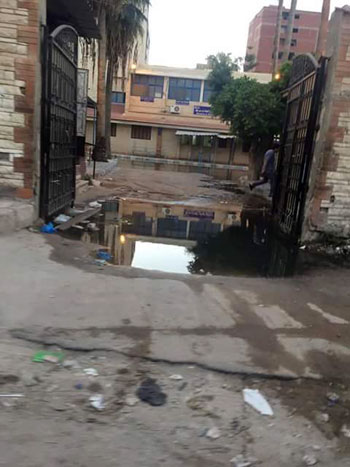 صحافة المواطن، صور وابعت، برك، مياه المجارى، مدخل طوارئ، مستشفى ابو قير العام، الاسكندرية  (2)