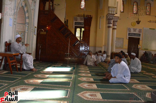 جلسات الدروس الدينية قبل الإفطار بمساجد الأقصر (1)