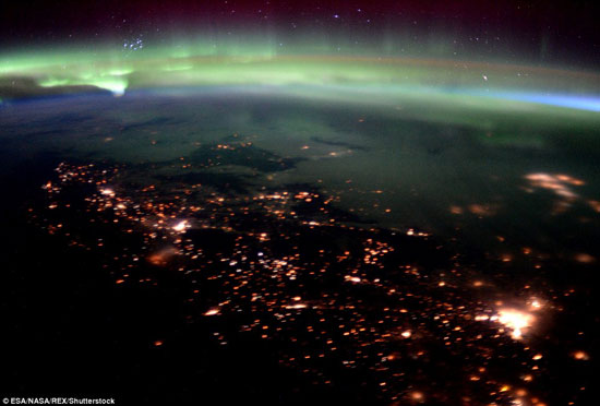 أهم صور التقطها تيم بيك من الفضاء (5)