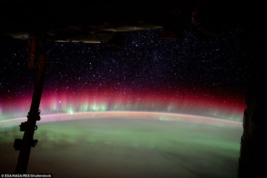 أهم صور التقطها تيم بيك من الفضاء (8)