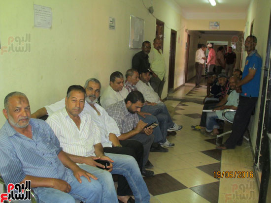 عمال القابضة للصرف الصحى ببورسعيد  (2)