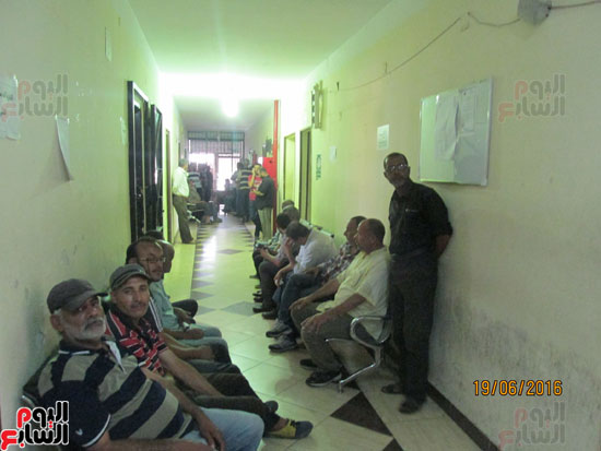 عمال القابضة للصرف الصحى ببورسعيد  (5)
