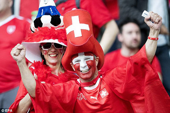 سويسرا وفرنسا يورو 2016 (31)