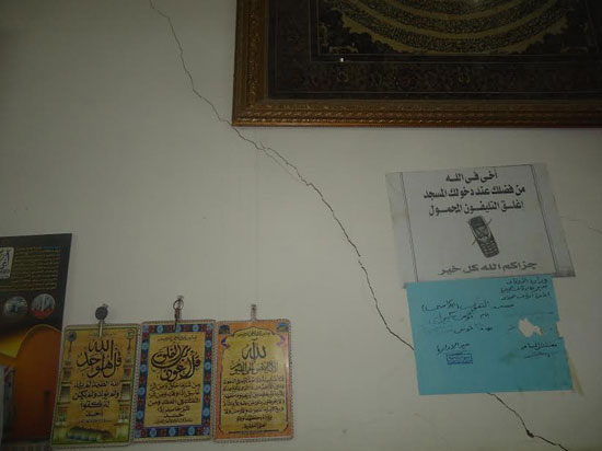 صحافة-المواطن-بالصور--شروخ-فى-جدران-مسجد-بالوراق-يهدد-حياة-المصلين‎--(2)