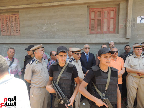 تشييع جثمان أمين شرطة بالدقهلية استشهد فى شمال سيناء (14)