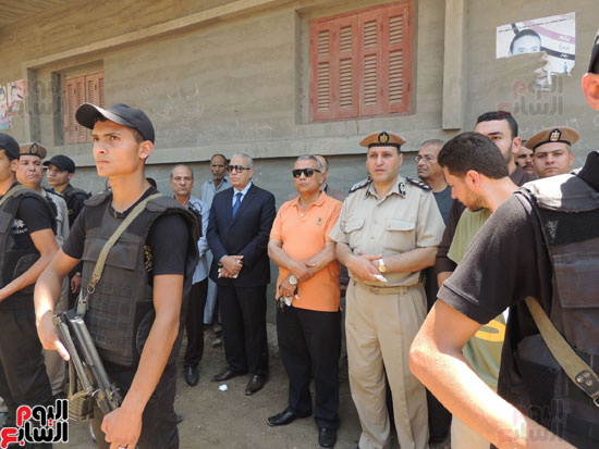 تشييع جثمان أمين شرطة بالدقهلية استشهد فى شمال سيناء (16)