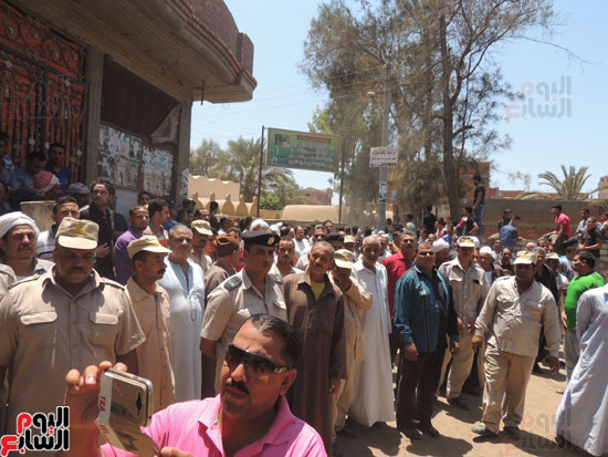تشييع جثمان أمين شرطة بالدقهلية استشهد فى شمال سيناء (17)