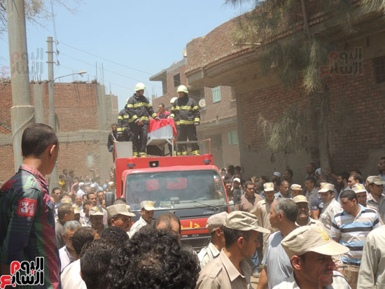 تشييع جثمان أمين شرطة بالدقهلية استشهد فى شمال سيناء (9)
