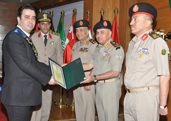 وزير الدفاع يشهد تخريج دفعة جديدة من أكاديمية ناصر العسكرية العليا (6)