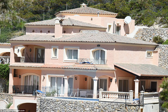 منزل براد بيت وأنجلينا جولى فى إسبانيا (3)