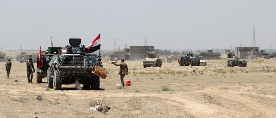 القوات العراقية تقترب من تحرير الفلوجة وتدك معاقل داعش بالصقلاوية (3)