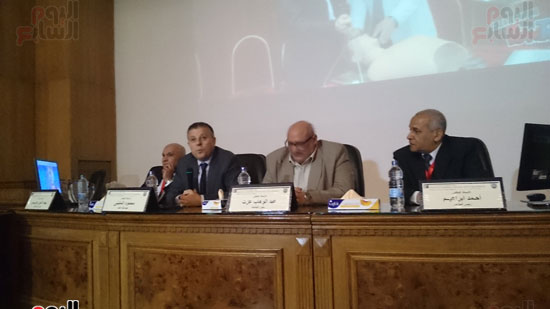 انطلاق فعاليات المؤتمر السنوى لقسم التخدير بجامعة عين شمس (4)
