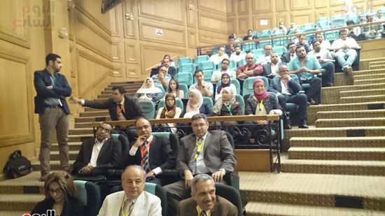 انطلاق فعاليات المؤتمر السنوى لقسم التخدير بجامعة عين شمس (3)
