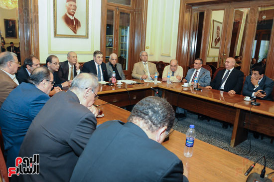 اجتماع الهيئة العليا لحزب الوفد (15)