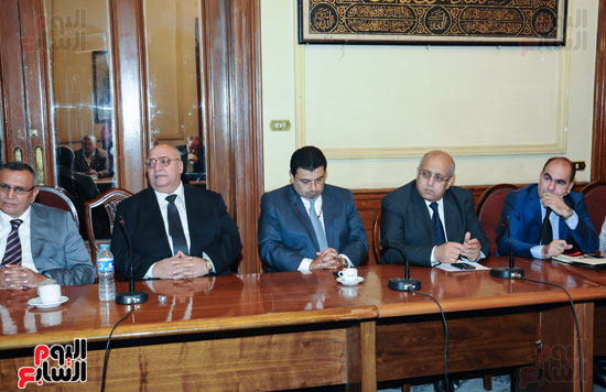 اجتماع الهيئة العليا لحزب الوفد (9)