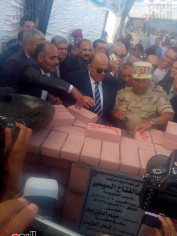 كامل الوزير القوات المسلحة تعمل لخدمة مصر.. وافتتاح صومعتين للقمح بالدقهلية (4)