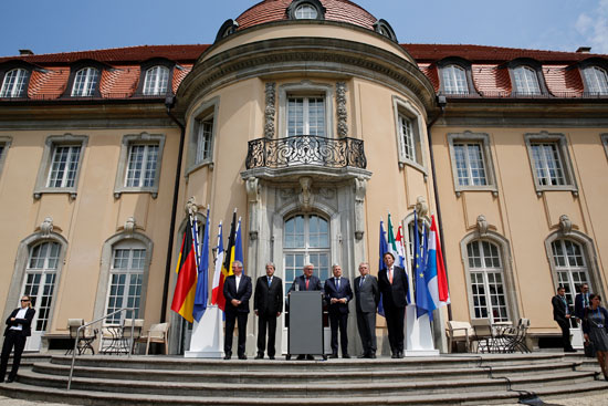 اجتماع وزراء اوروبا (7)