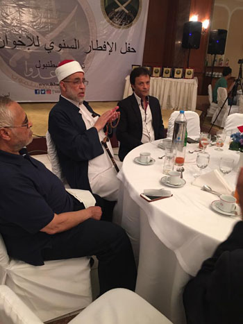 الإخوان تنظم إفطارا فى تركيا بحضور محمود حسين وأيمن نور (3)